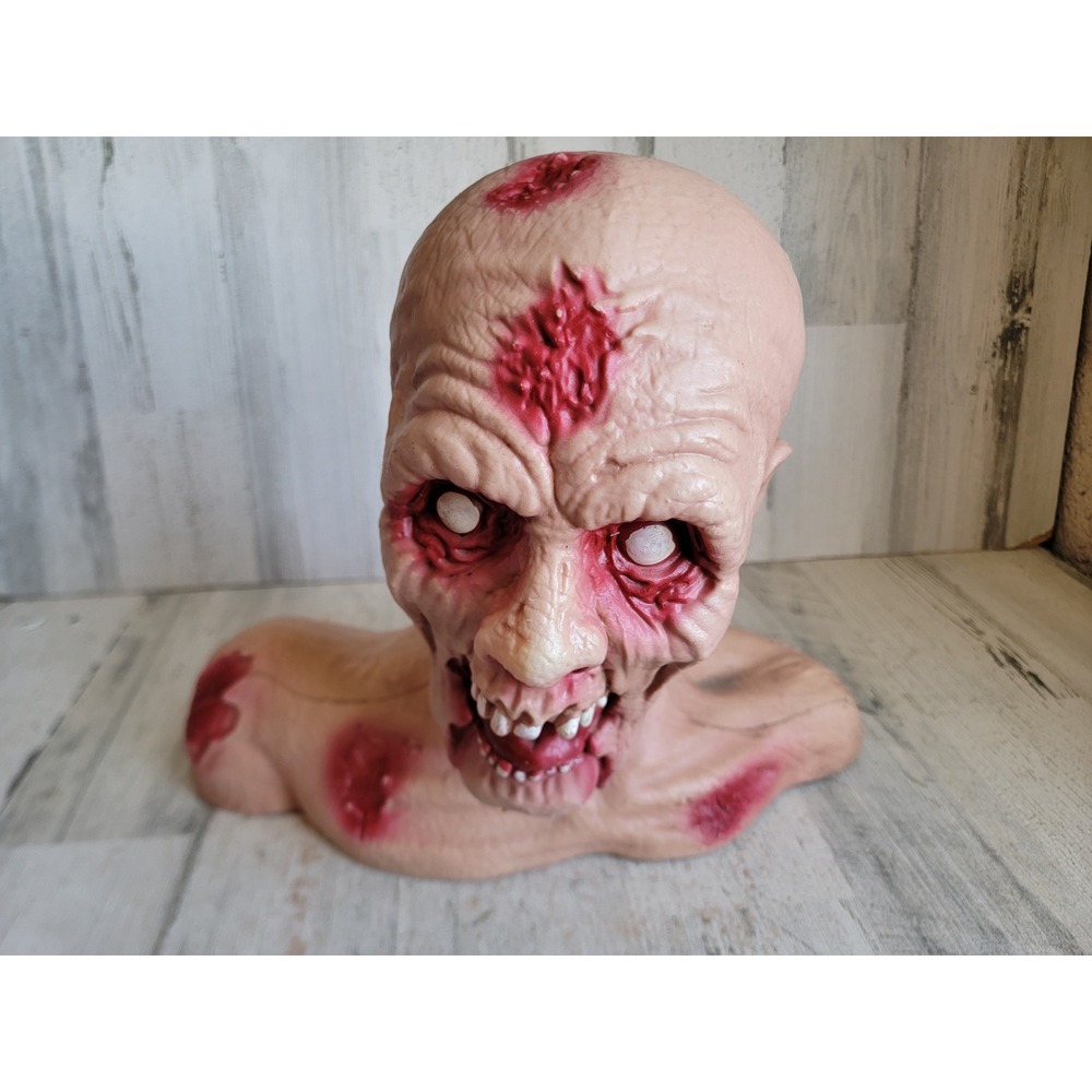 Scary ground zombie dead Halloween lawn decor prop bloody corpse home decor